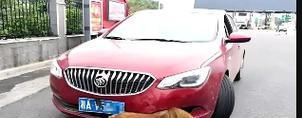 为什么我们不能吃撞死的狗（探讨道德、文化和法律背后的禁忌）