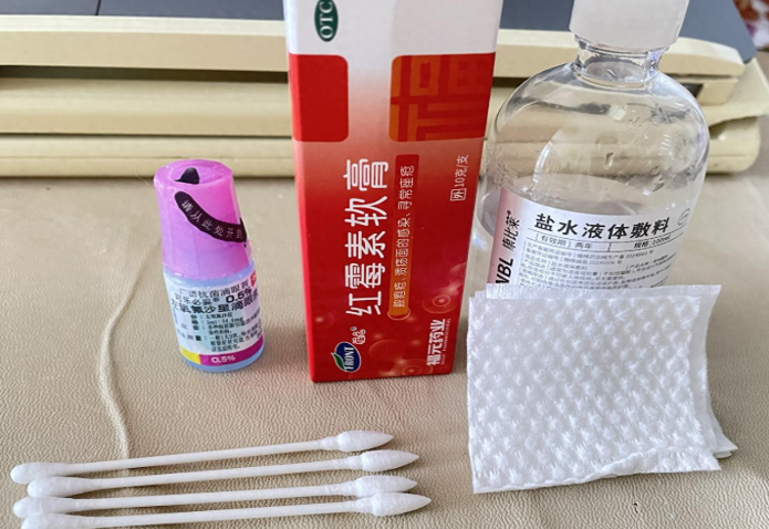 猫咪眼睛红肿异常？分享猫咪眼睛护理的那些事儿